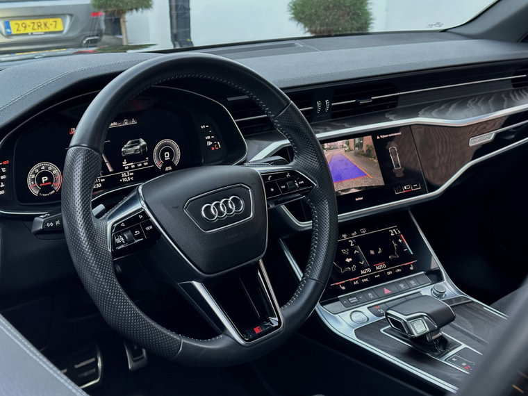Vehicle Image 35