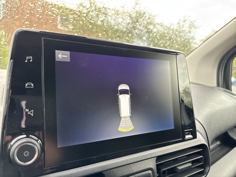 Vehicle Image 21