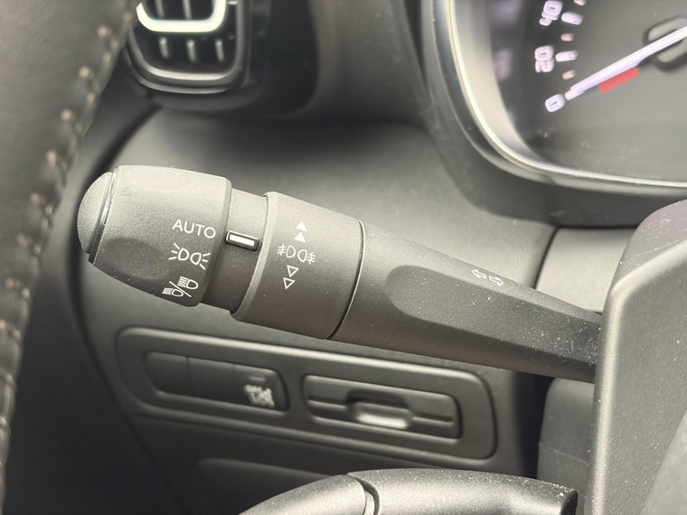 Vehicle Image 27