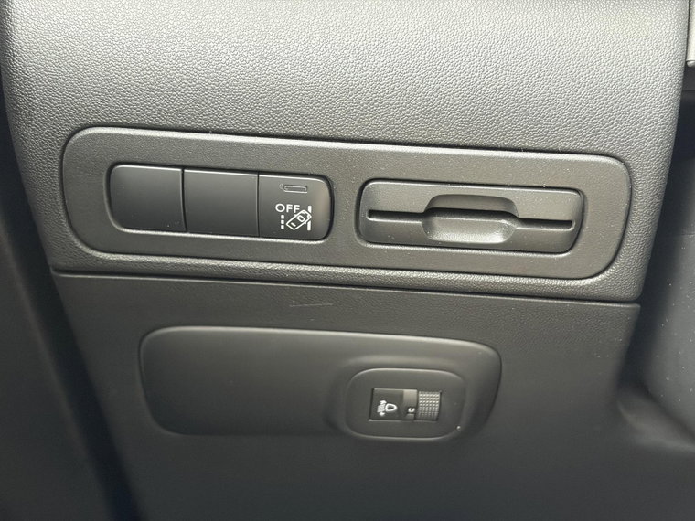 Vehicle Image 33