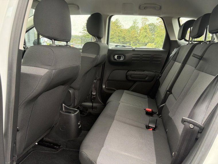 Vehicle Image 11