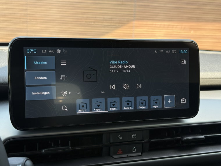 Vehicle Image 31