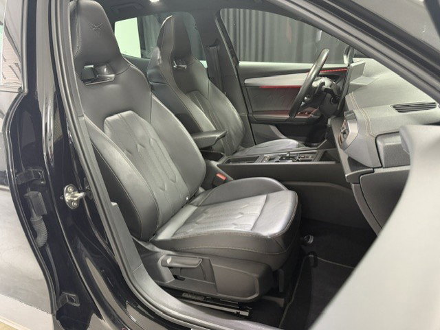 Vehicle Image 17
