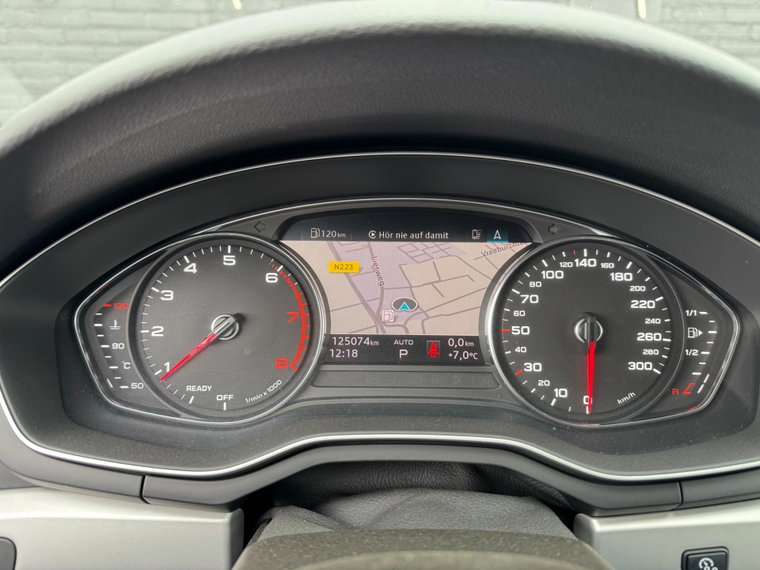 Vehicle Image 23