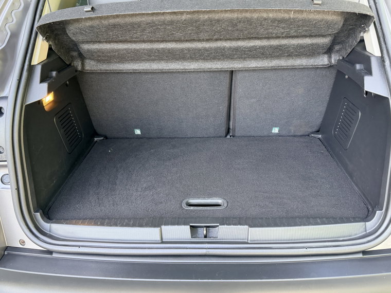 Vehicle Image 47
