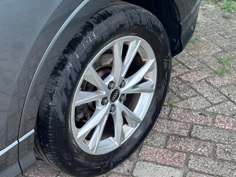 Vehicle Image 19