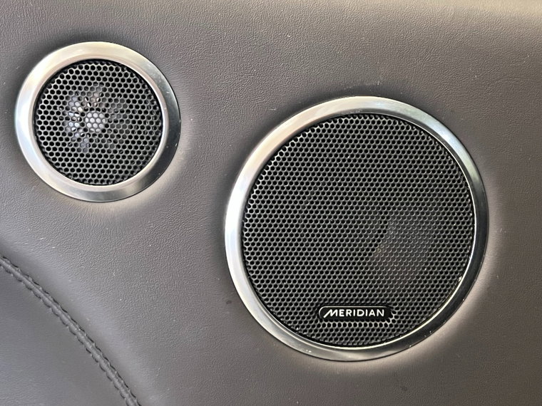 Vehicle Image 23