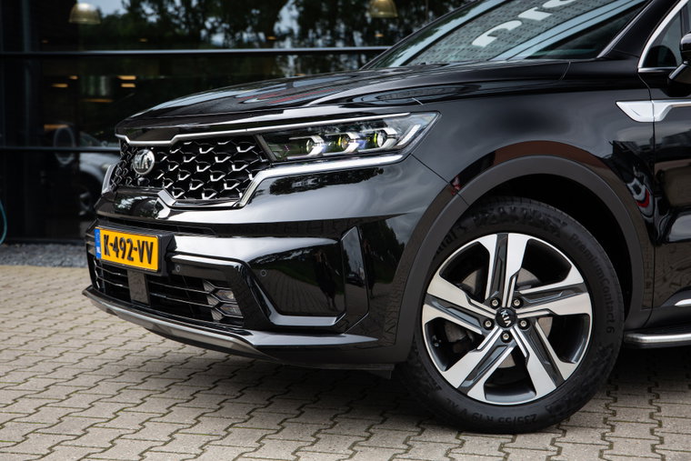 Vehicle Image 9