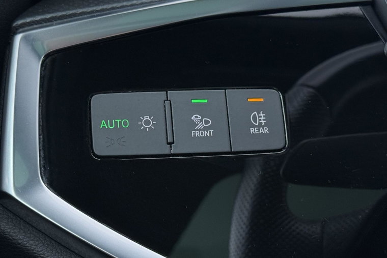 Vehicle Image 42