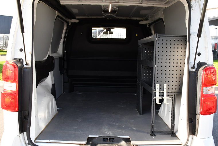 Vehicle Image 37