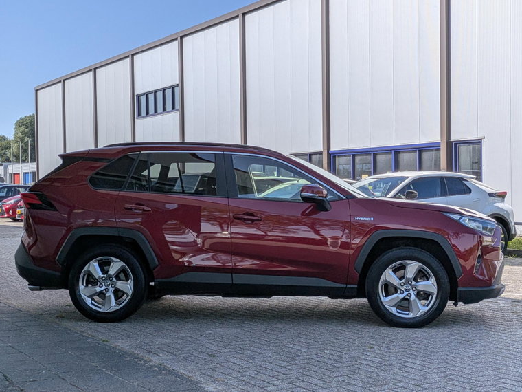 Vehicle Image 4