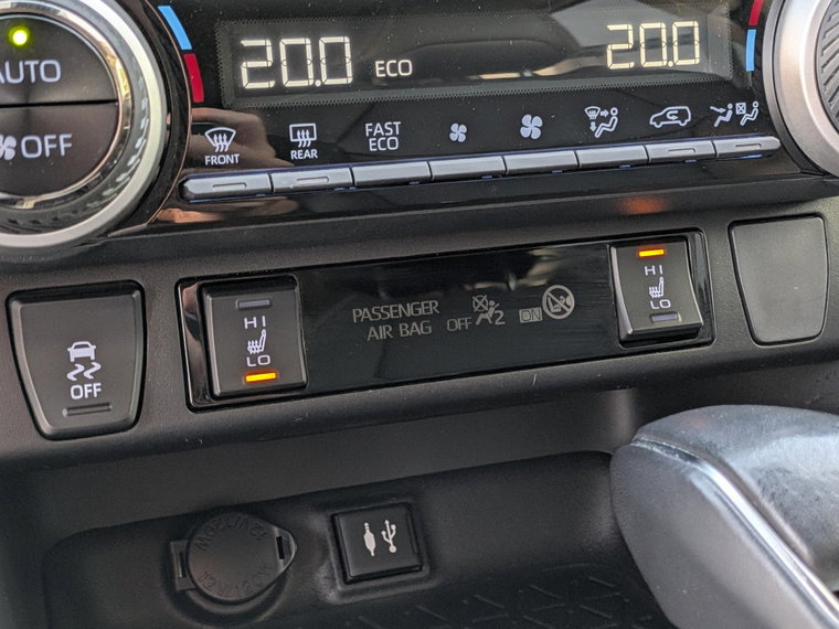 Vehicle Image 38