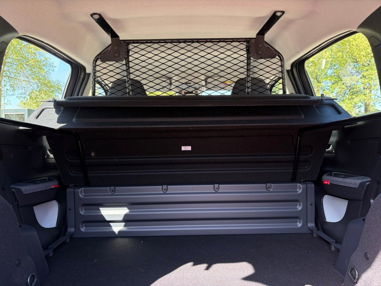 Vehicle Image 18