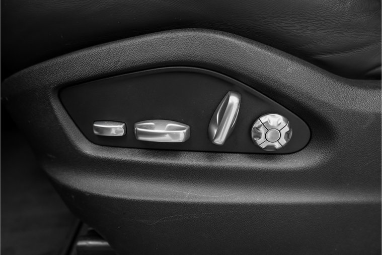 Vehicle Image 36