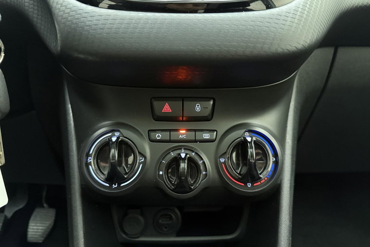 Vehicle Image 24