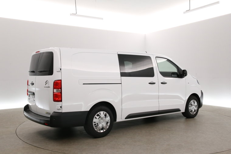 Vehicle Image 32