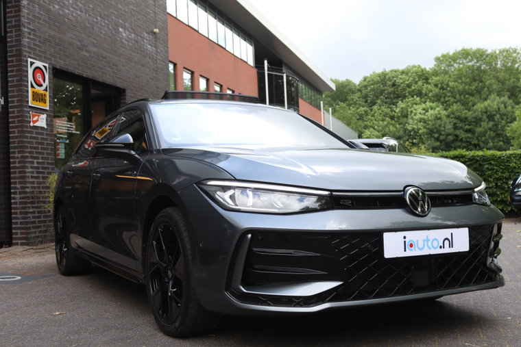 Vehicle Image 38