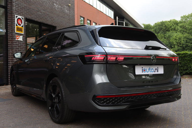 Vehicle Image 40
