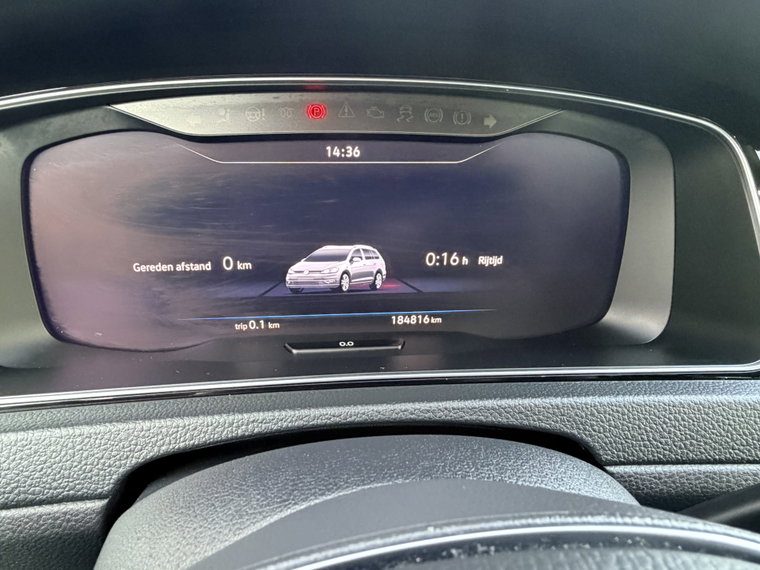 Vehicle Image 32