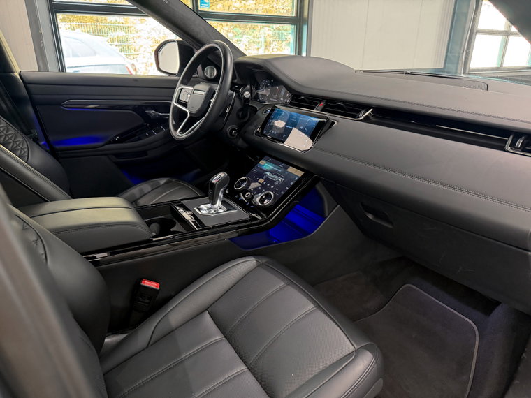 Vehicle Image 22