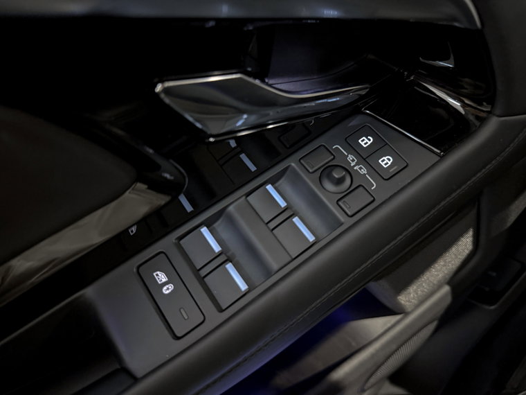 Vehicle Image 47