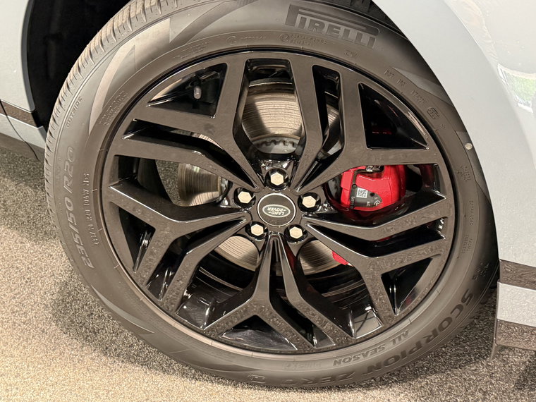 Vehicle Image 10