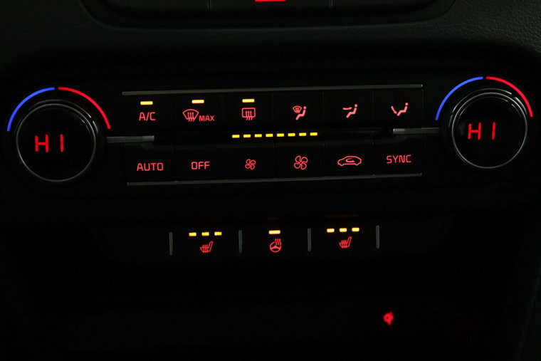 Vehicle Image 26