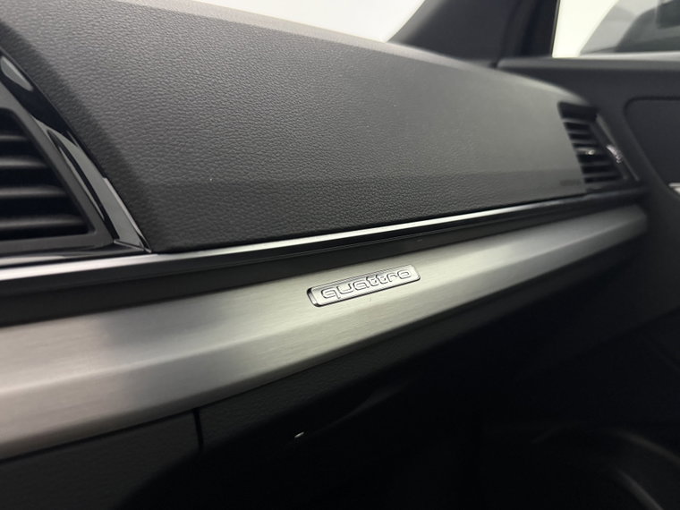 Vehicle Image 45