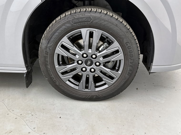 Vehicle Image 38