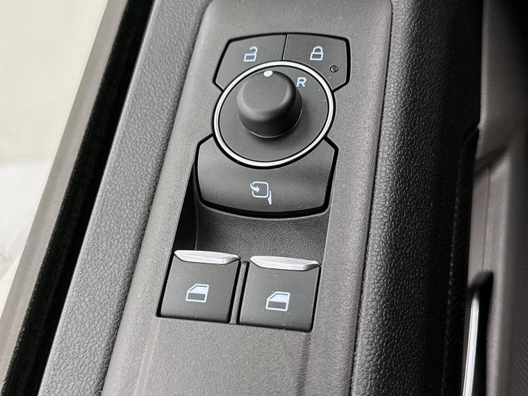 Vehicle Image 41