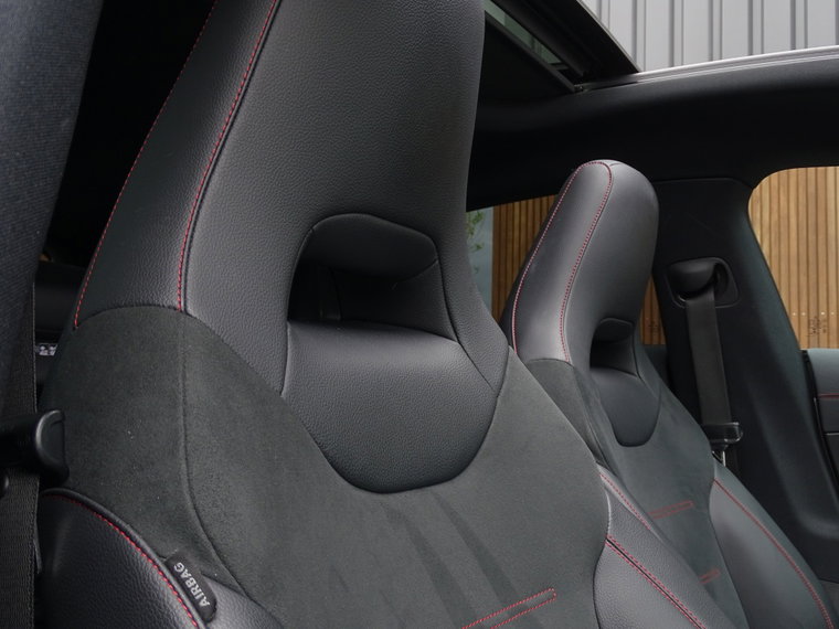 Vehicle Image 35