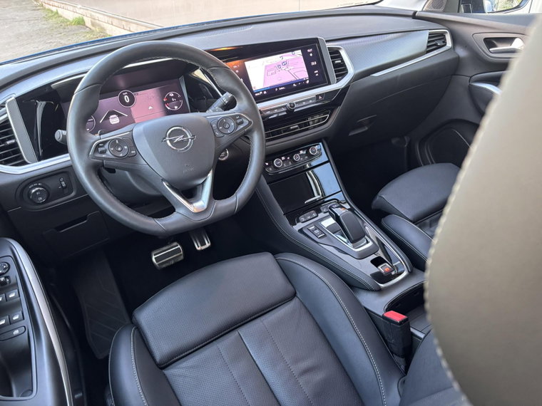 Vehicle Image 22