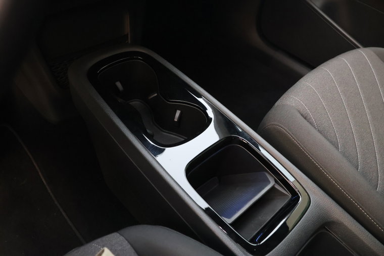 Vehicle Image 24