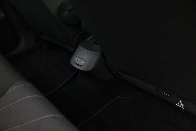 Vehicle Image 27
