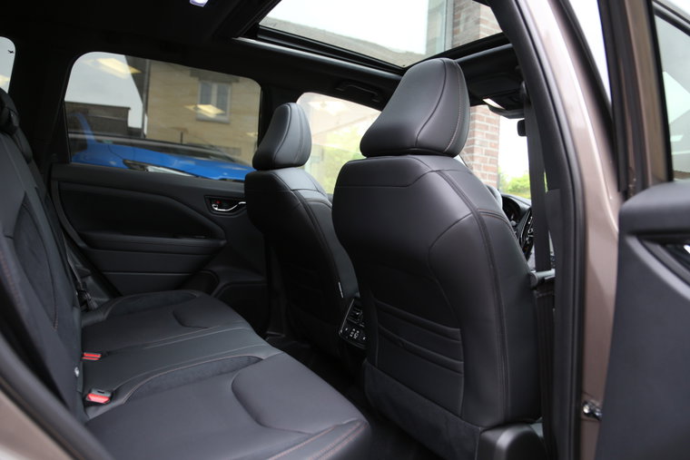Vehicle Image 19
