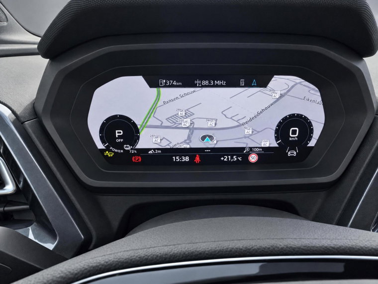 Vehicle Image 16