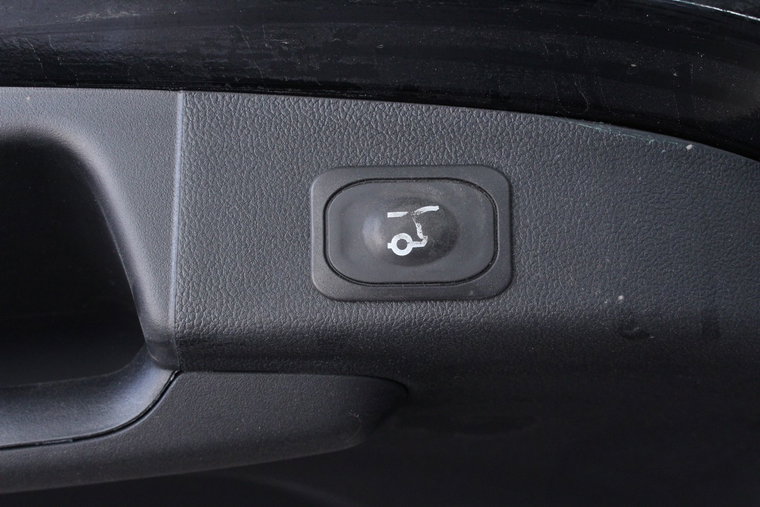 Vehicle Image 26