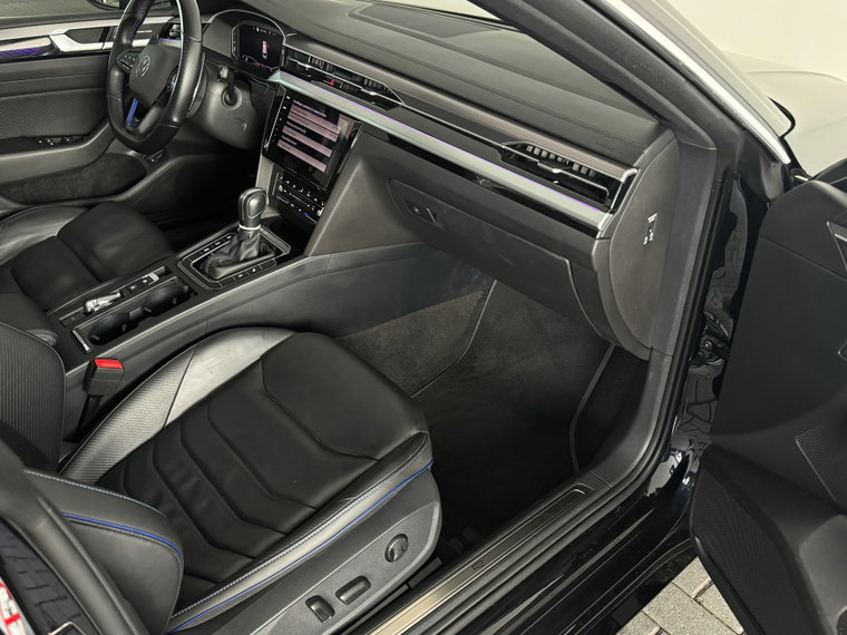 Vehicle Image 32