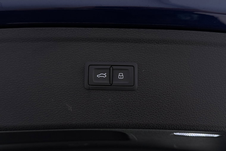 Vehicle Image 49
