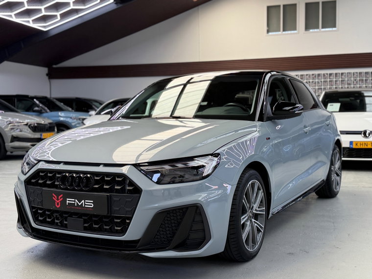 Vehicle Image 38