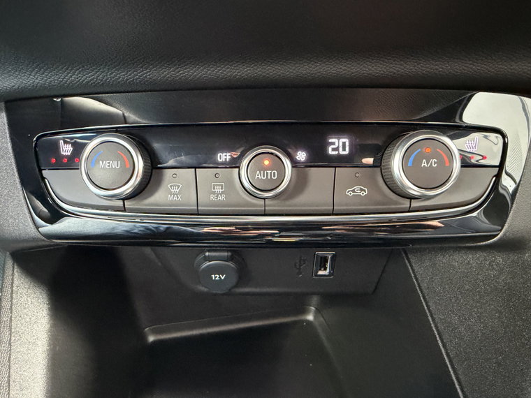Vehicle Image 28