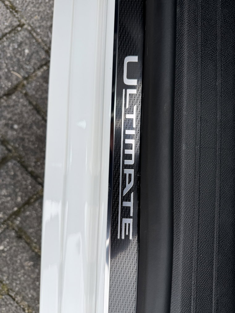 Vehicle Image 40