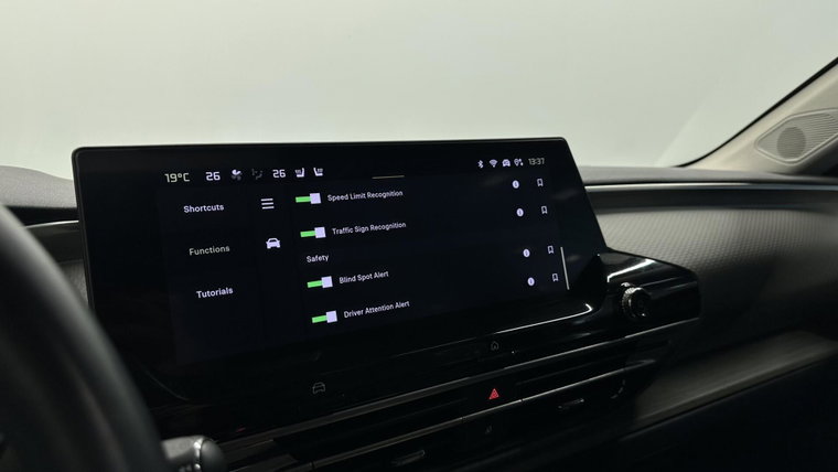 Vehicle Image 48