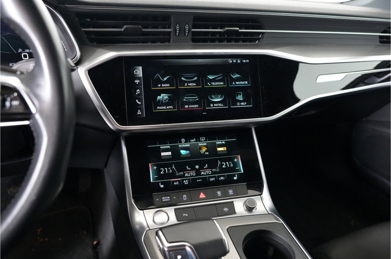 Vehicle Image 19