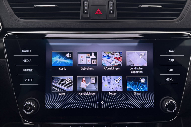 Vehicle Image 30