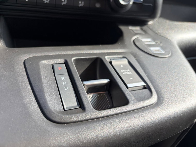 Vehicle Image 33