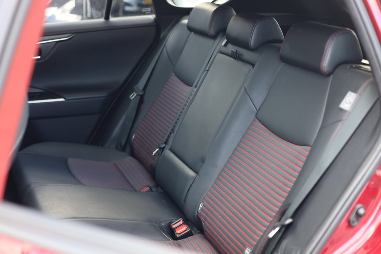Vehicle Image 15