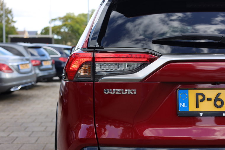 Vehicle Image 9