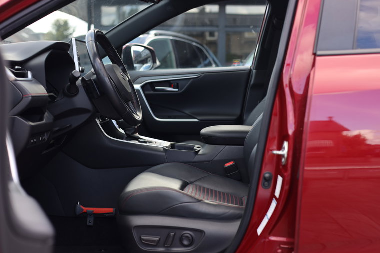 Vehicle Image 11
