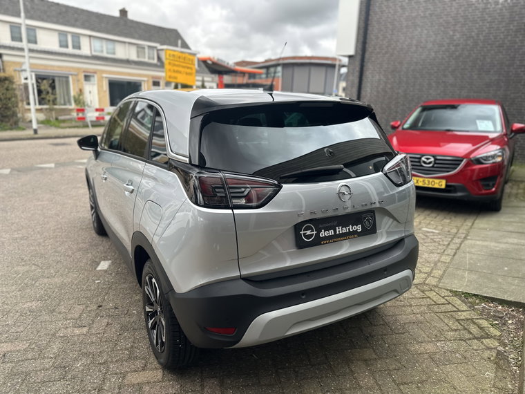 Vehicle Image 38
